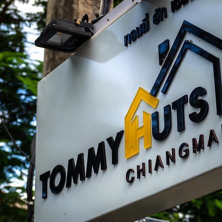 Tommy Huts Hotel Chiang Mai Exterior foto