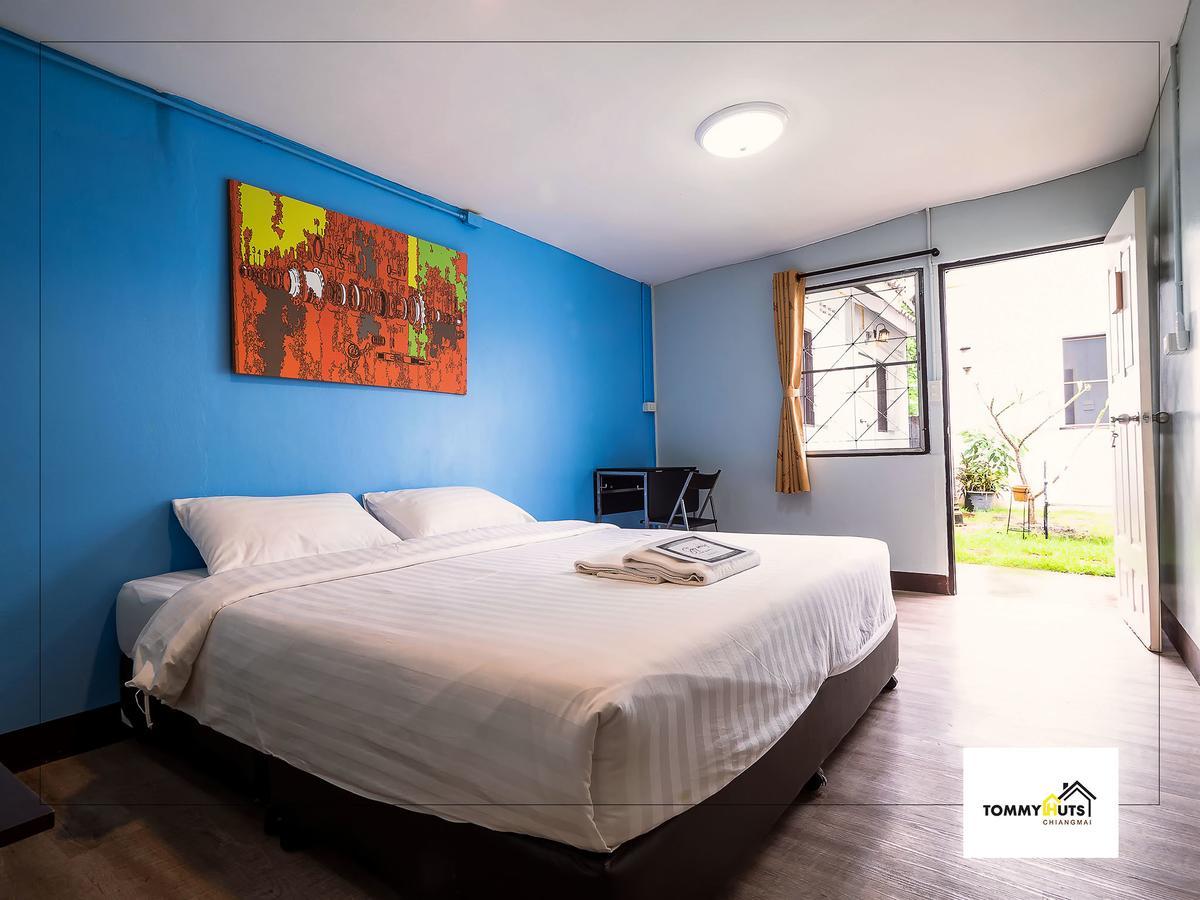 Tommy Huts Hotel Chiang Mai Exterior foto