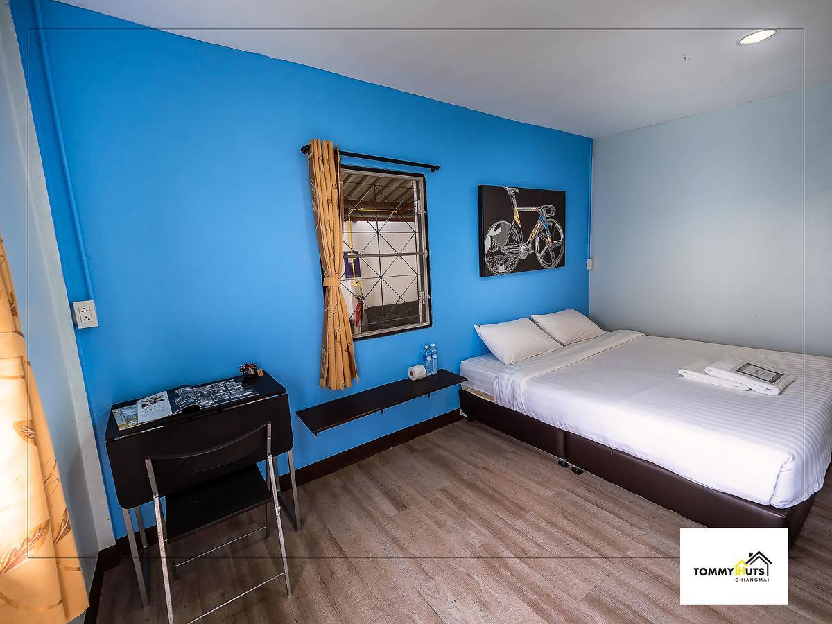 Tommy Huts Hotel Chiang Mai Exterior foto