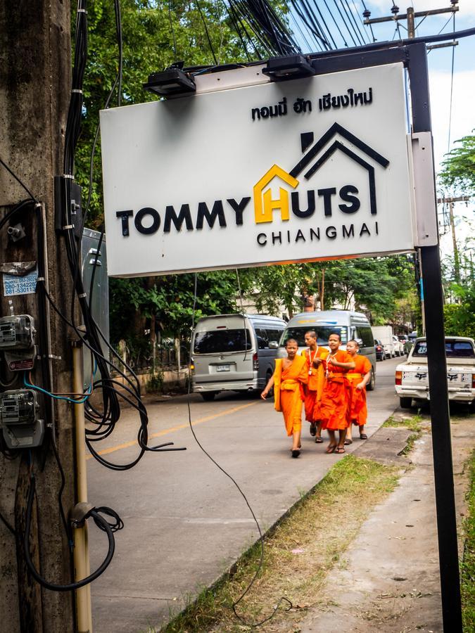 Tommy Huts Hotel Chiang Mai Exterior foto