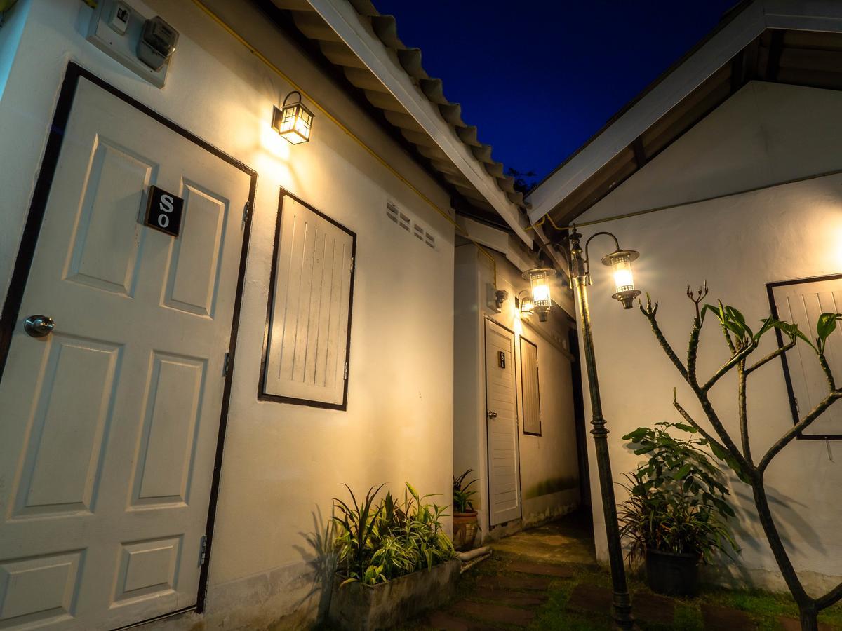 Tommy Huts Hotel Chiang Mai Exterior foto