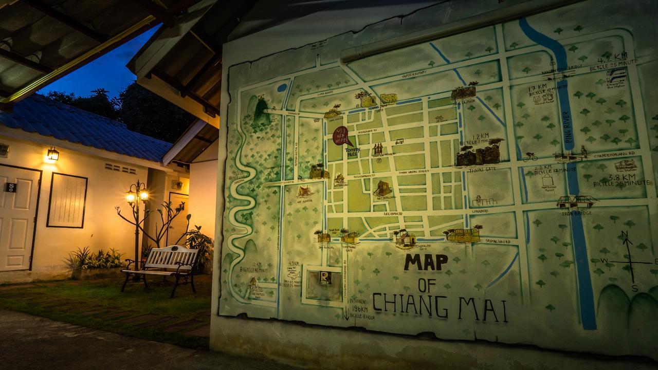 Tommy Huts Hotel Chiang Mai Exterior foto